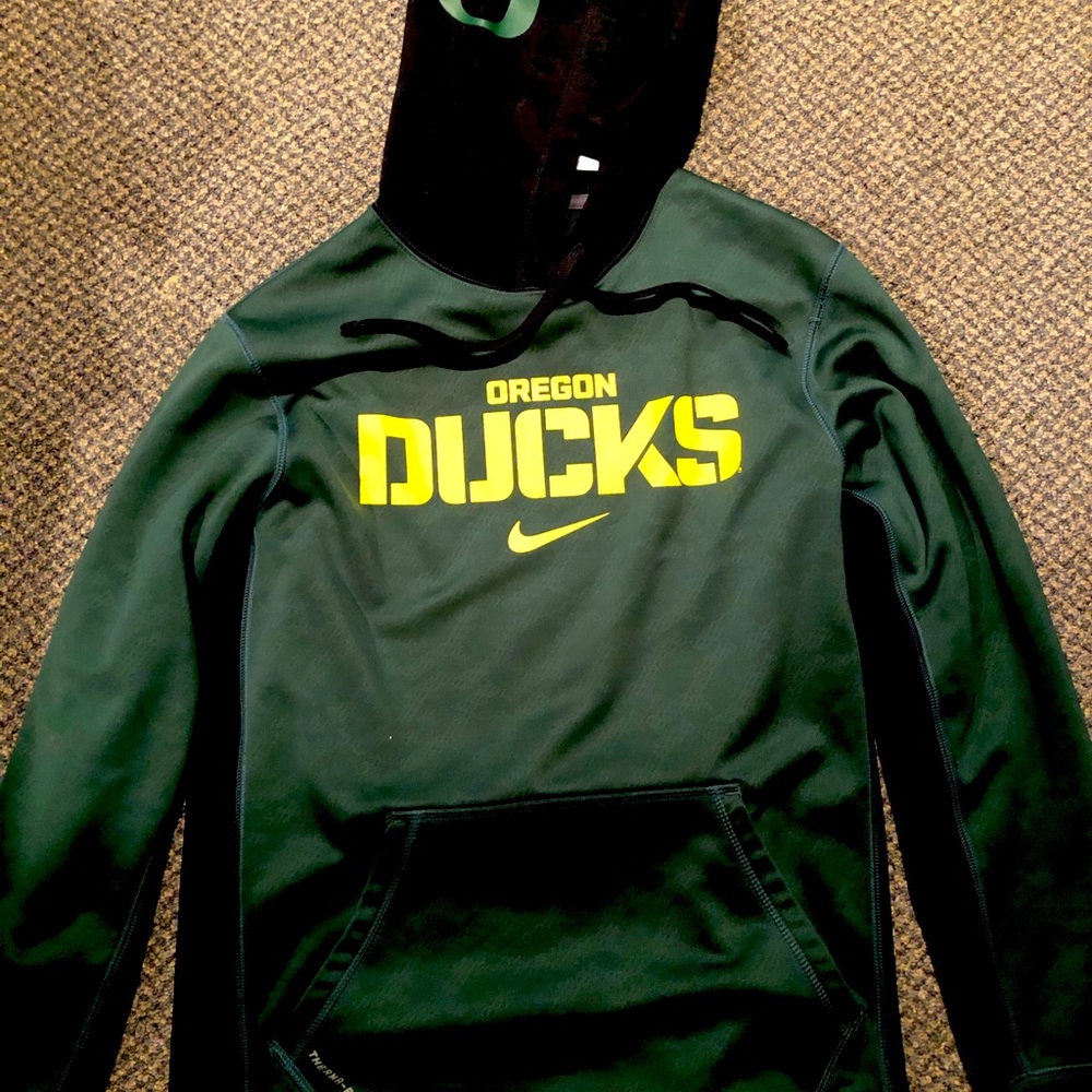 Nike Oregon Ducks Hoodie (9/10 condition)